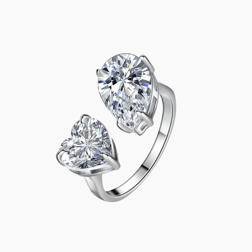 Elara Heart Teardrop Moissanite Ring