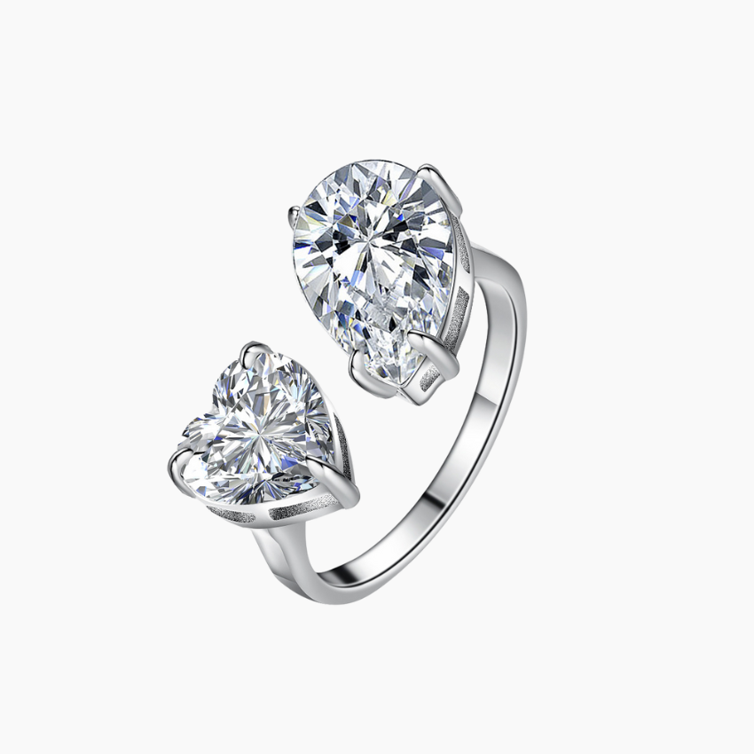 Heart-teardrop Moissanite ring