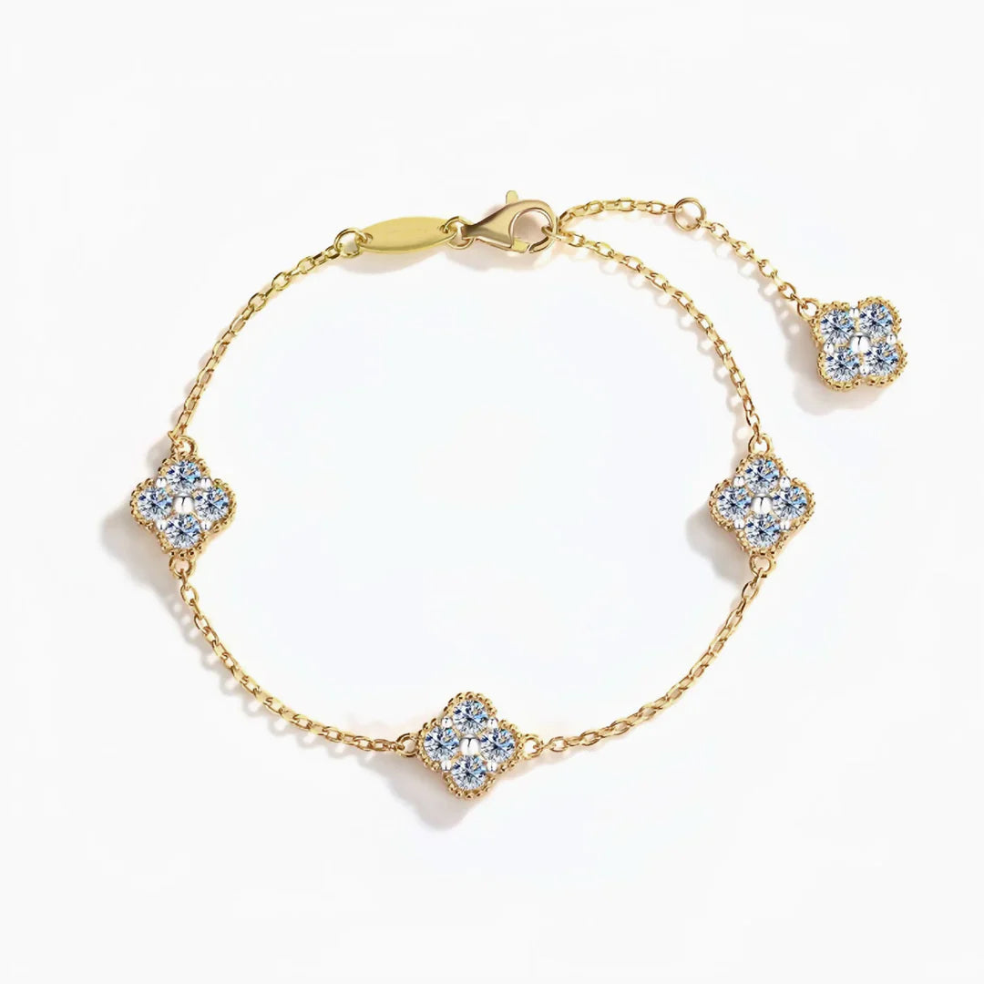 Yuna 4-Leaf Clover Round-edge Moissanite Bracelet