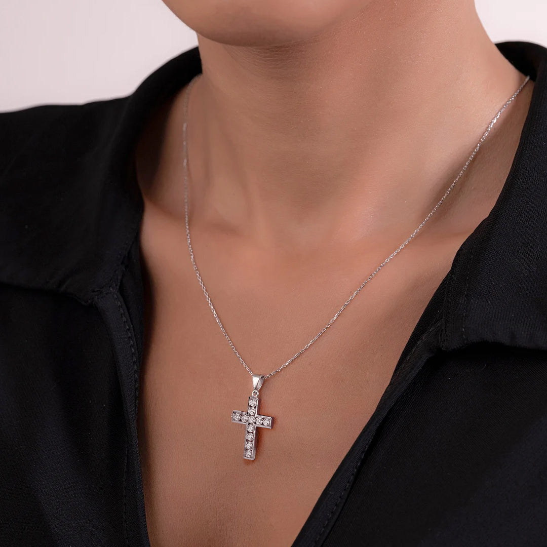 Abigail Unisex Cross Moissanite Necklace