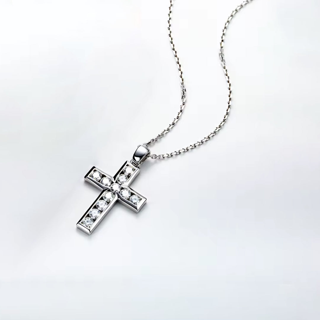 Abigail Unisex Cross Moissanite Necklace