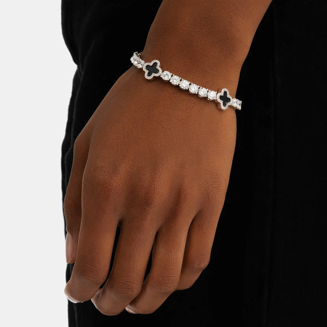 Yuna Black Agate Onyx 4-Leaf Clover Moissanite Bracelet