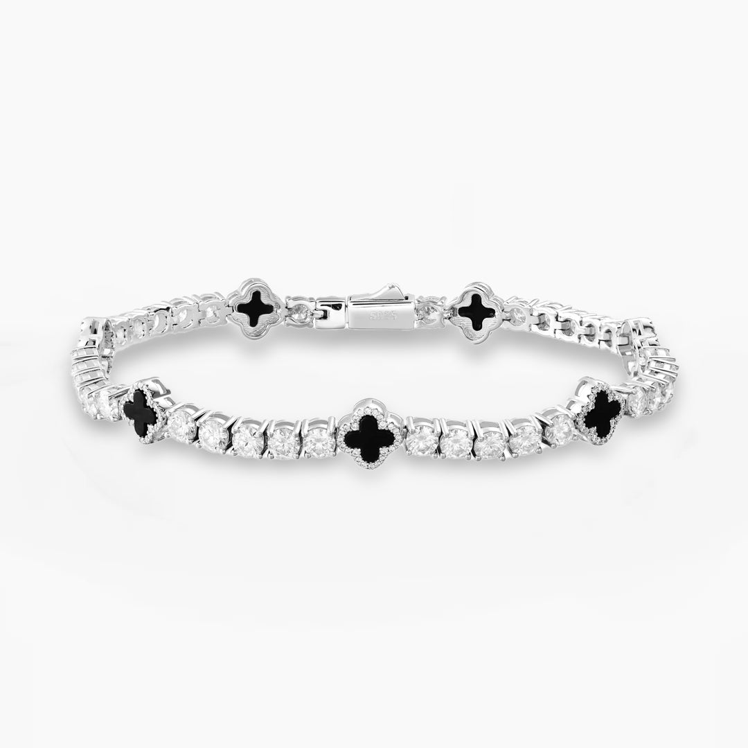 Yuna Black Agate Onyx 4-Leaf Clover Moissanite Bracelet