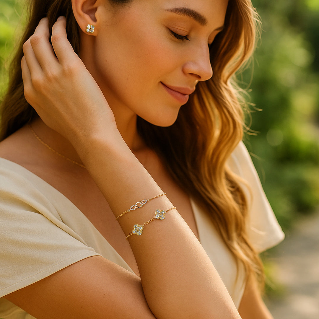 Yuna 4-Leaf Clover Round-edge Moissanite Bracelet