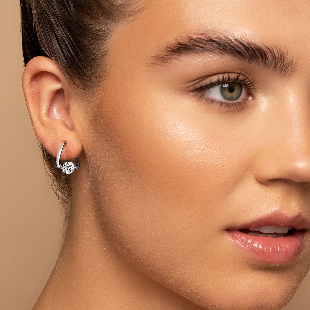 June Round-Cut Moissanite Earrings