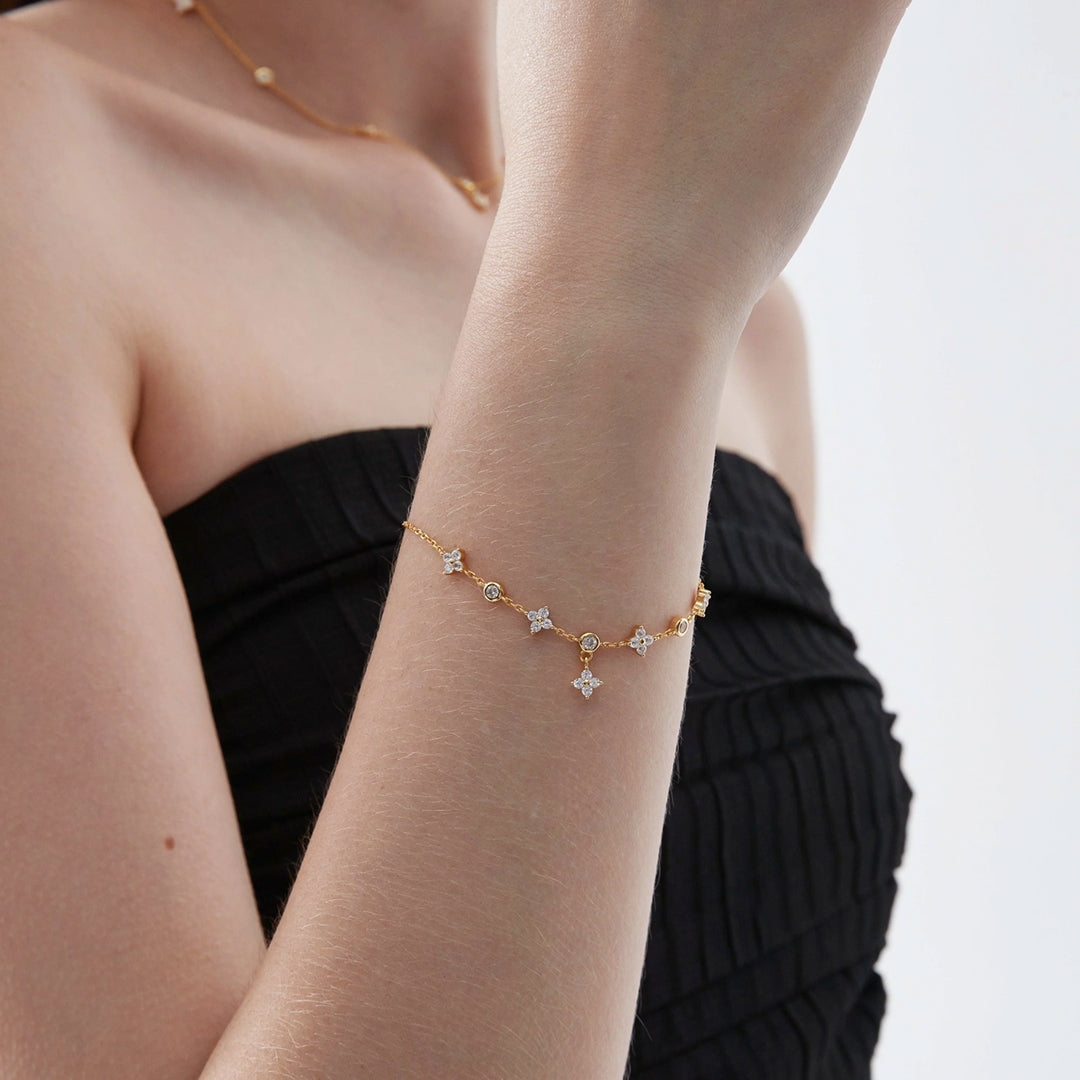 Yuna 4-Leaf Clover Moissanite Bracelet