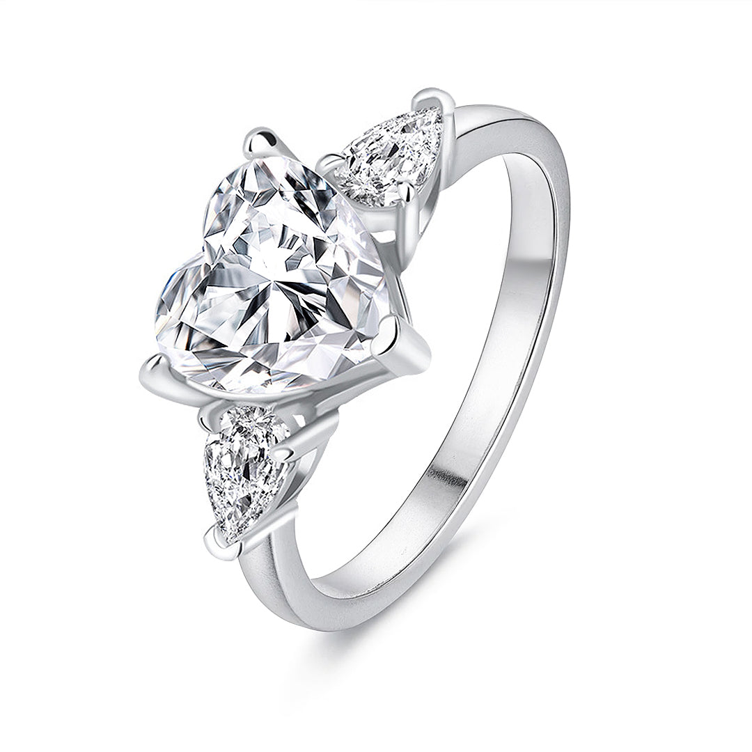 Amoura Heart Moissanite Ring