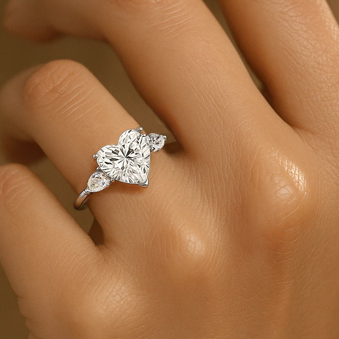 Amoura Heart Moissanite Ring