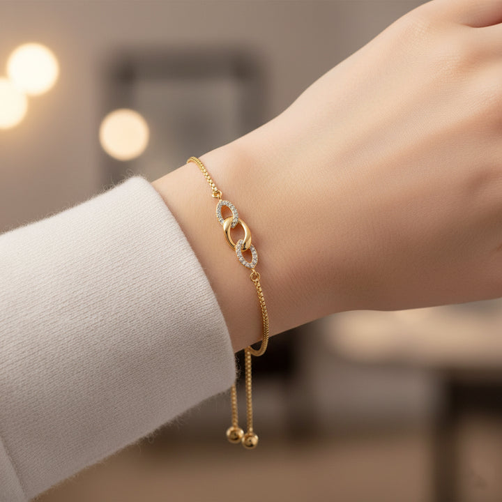 Véda Linked Moissanite Bracelet