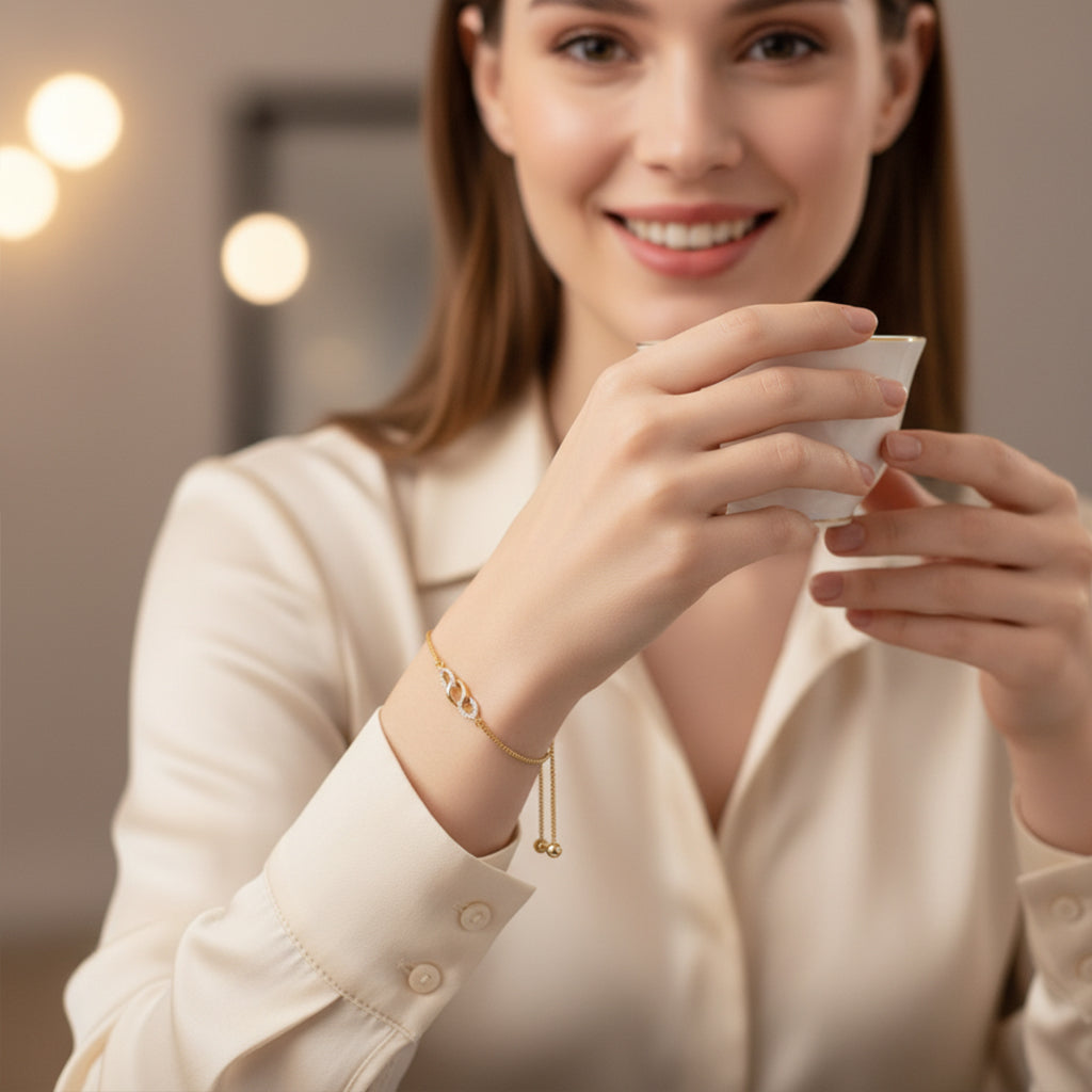 Véda Linked Moissanite Bracelet