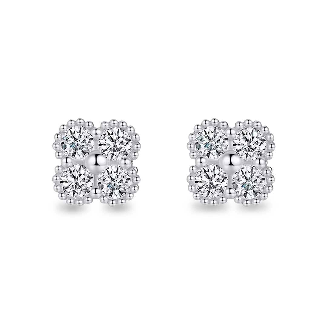 Yuna 4-Leaf Clover Round-Edge Moissanite Stud Earring