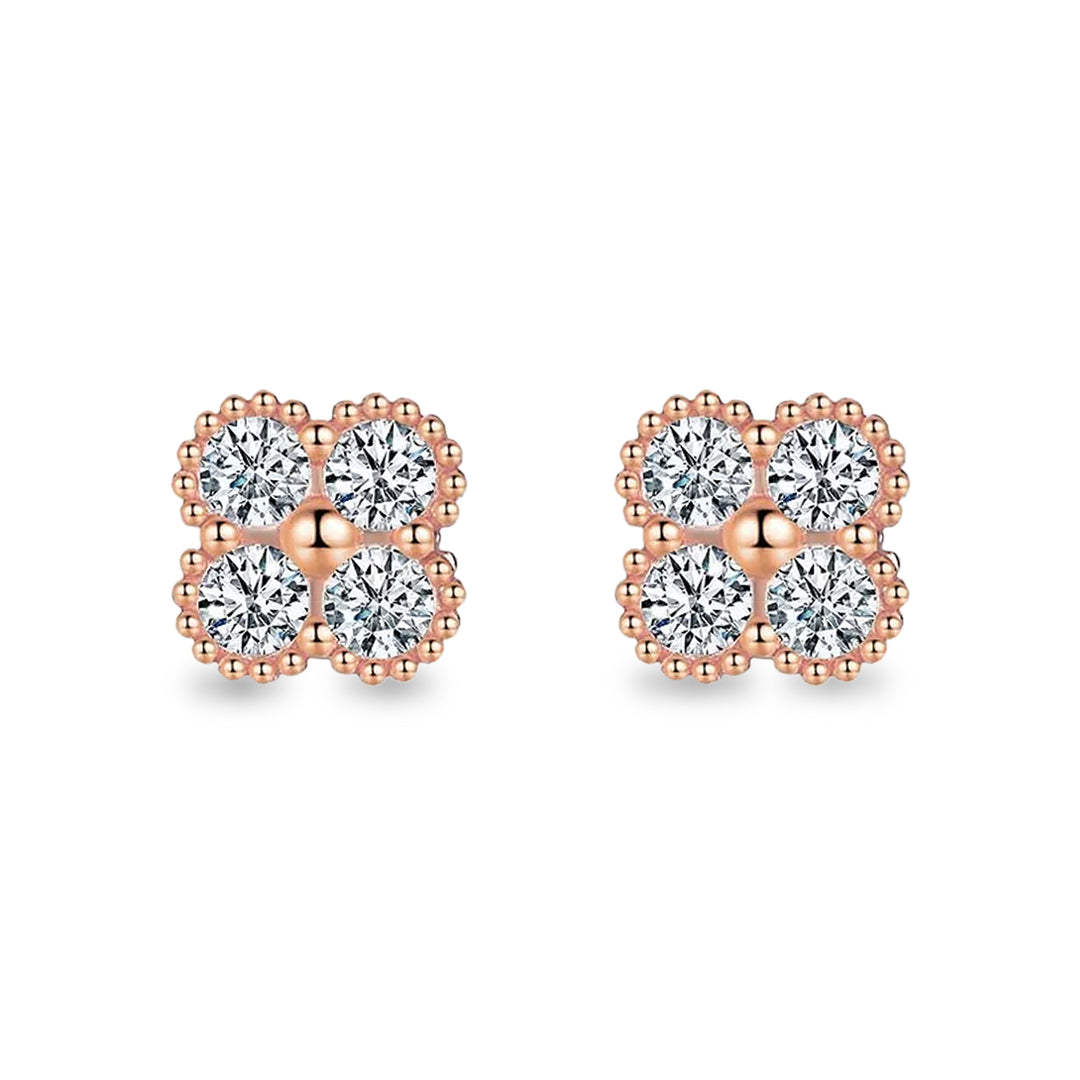 Yuna 4-Leaf Clover Round-Edge Moissanite Stud Earring