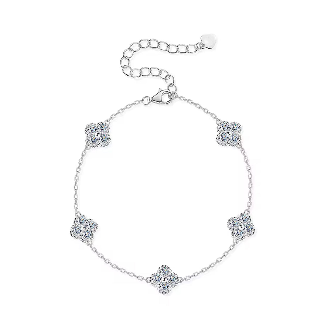 Yuna 5 Motif Clover Moissanite Bracelet