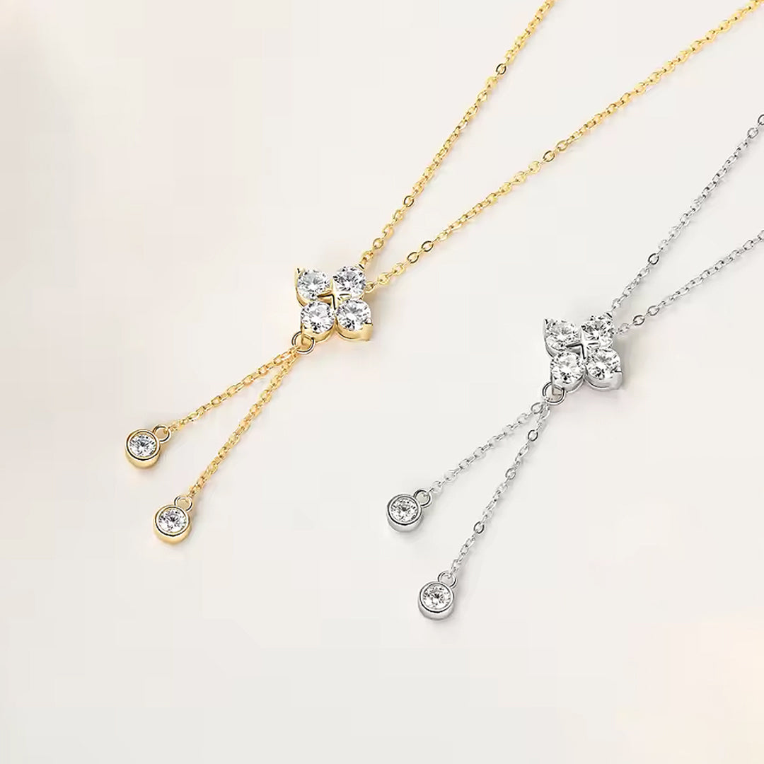 Yuna 4-Leaf Clover Dancing Moissanite Necklace