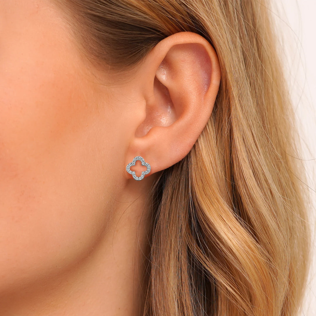 Yuna Mini 4 Leaf Clover Moissanite Earrings