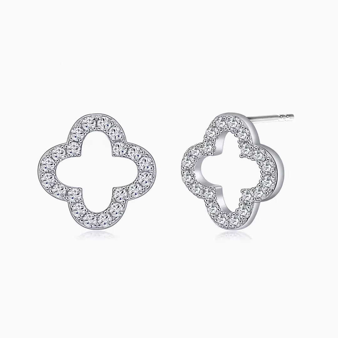 Yuna Mini 4 Leaf Clover Moissanite Earrings