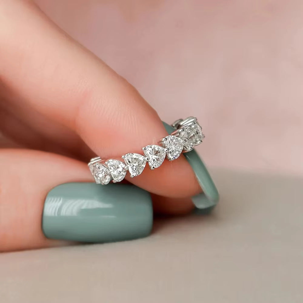 Anthurium Fleur Heart-Shape Moissanite Eternity Ring