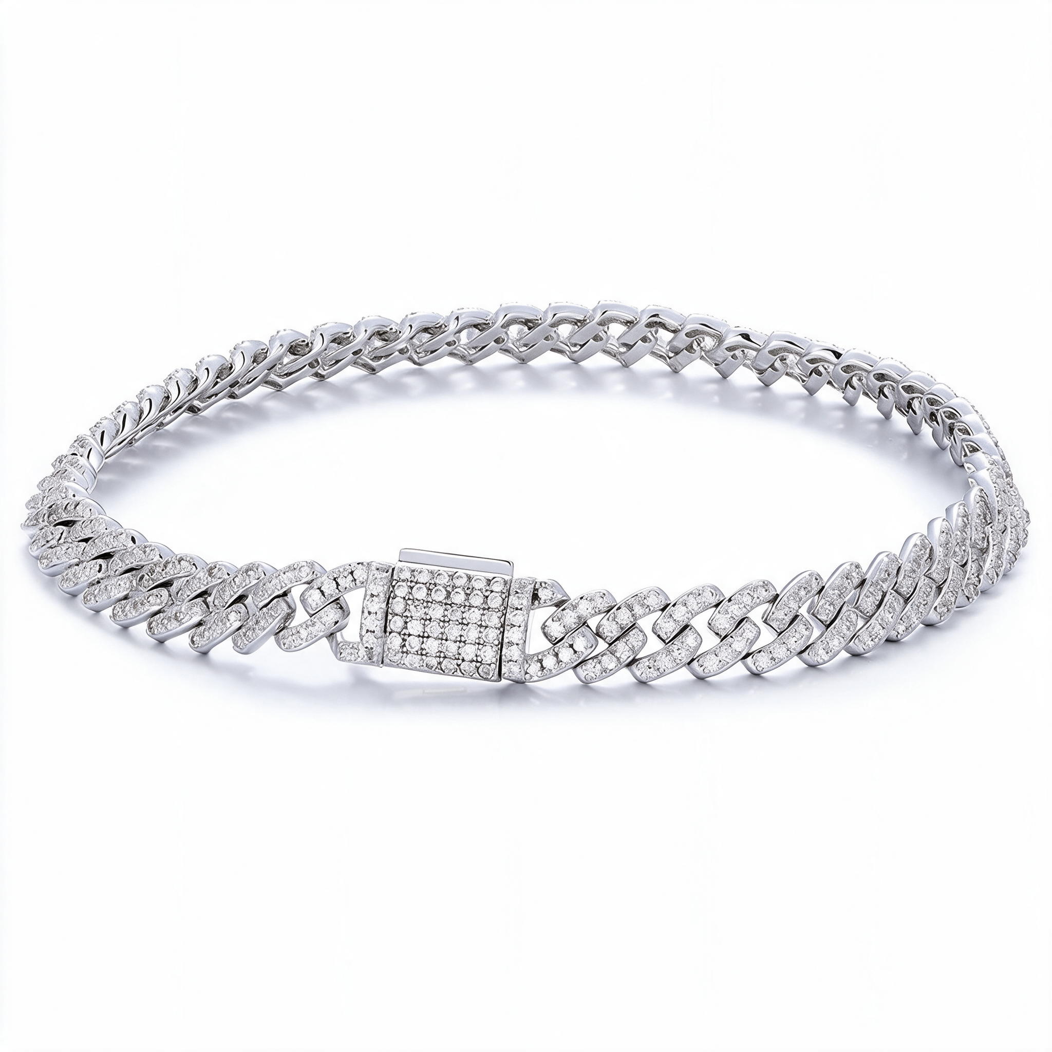 Catena Bold Bracelet 14k Platinum clasp detail
