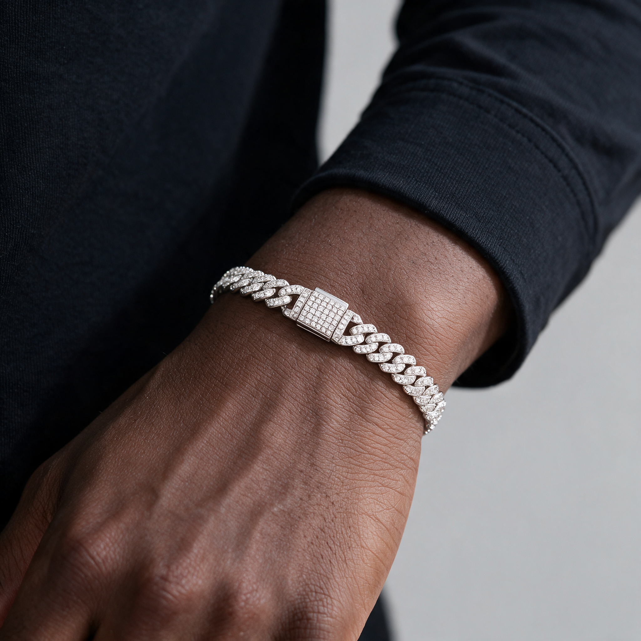 Catena 6mm Cuban Link Bracelet worn on a man's wrist