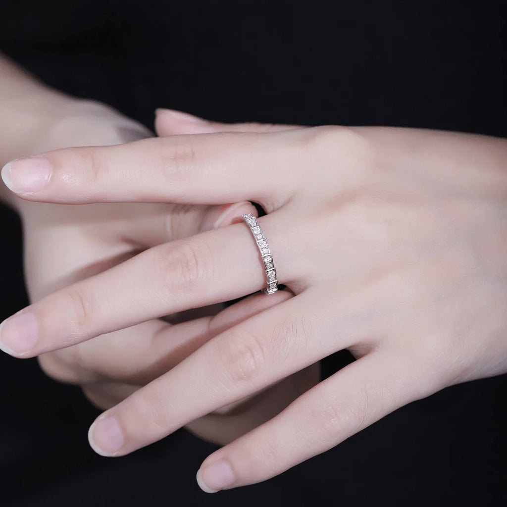 Nocturna Moissanite Ring