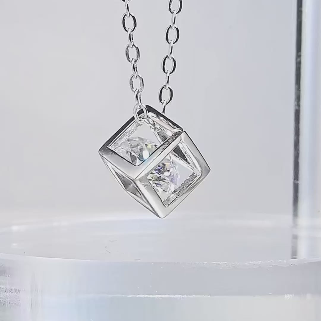 Capsa Jewel In the Box Moissanite Necklace