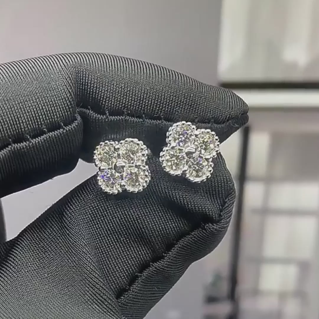 Yuna 4-Leaf Clover Round-Edge Moissanite Stud Earring