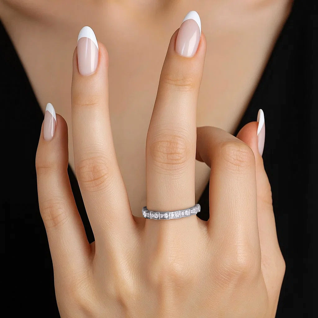 Nocturna Moissanite Ring