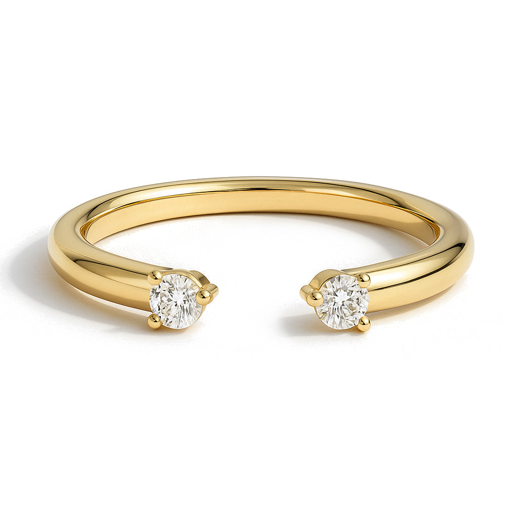 Evie Moissanite Ring